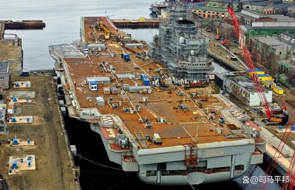 易策略 俄海军唯一航母不修了，和出身相同的辽宁舰相比，境遇天壤之别